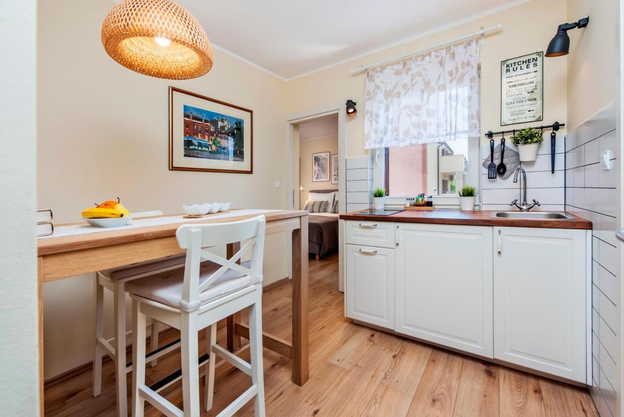 Apartments Villa Istria ロヴィニ エクステリア 写真