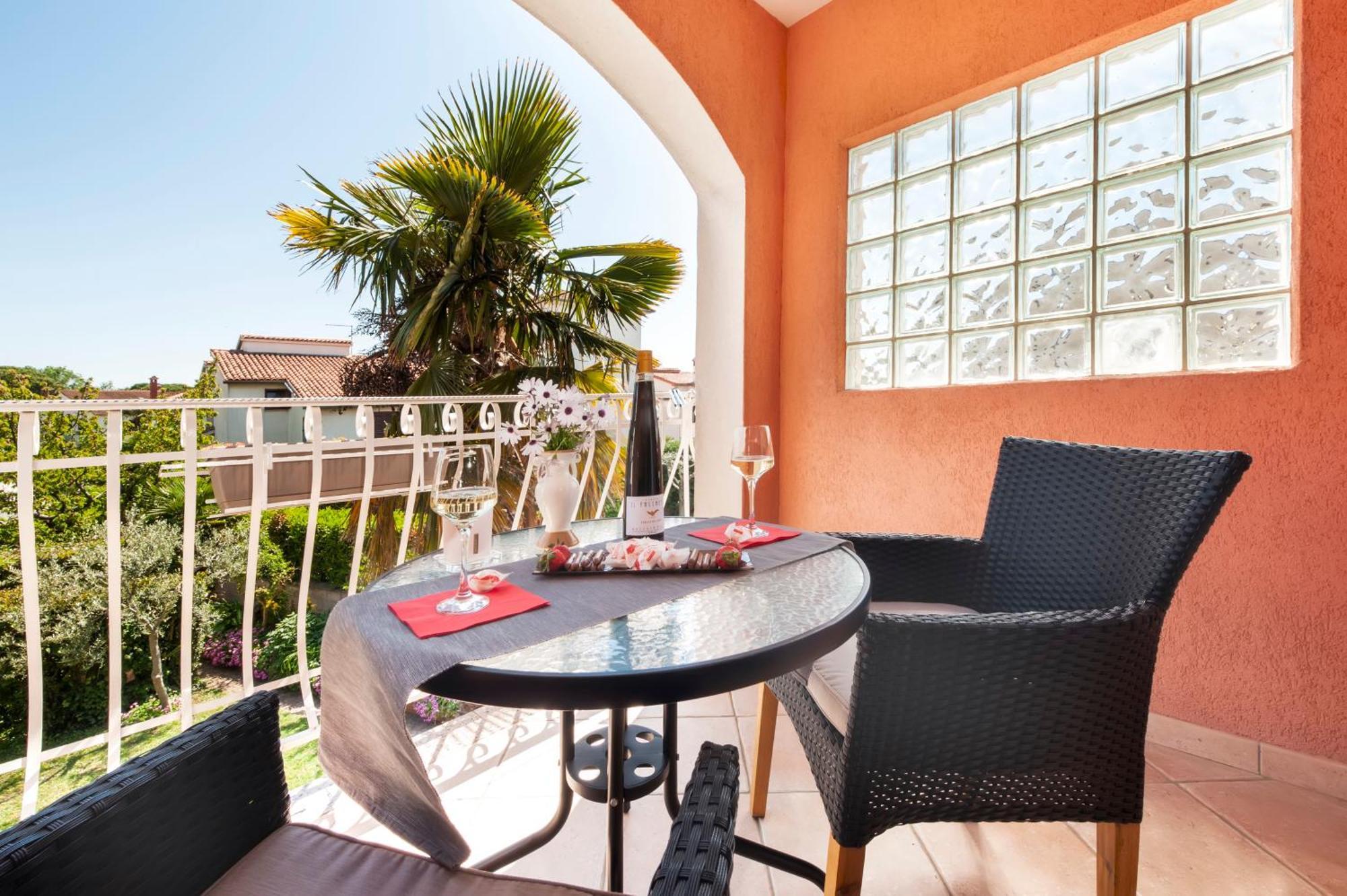 Apartments Villa Istria ロヴィニ 部屋 写真